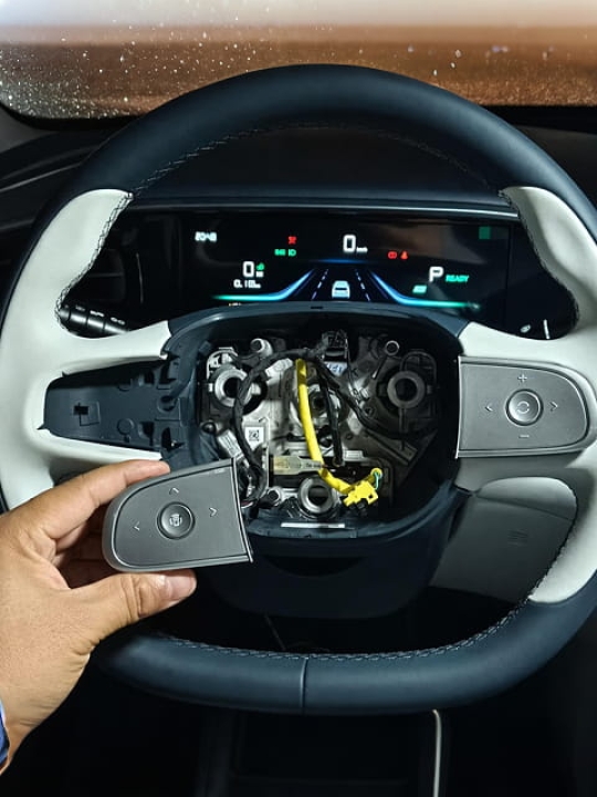 Ga tự động Geely EX2